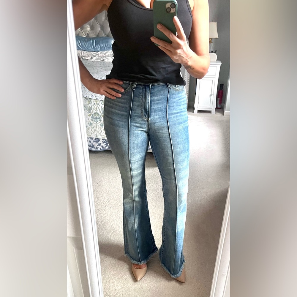 👖 JUDY BLUE Light Blue Flare Jeans with fringe bottoms.